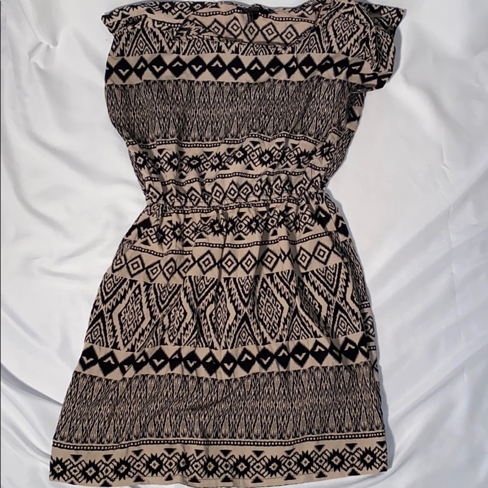 ✨EUC Forever 21 Dress with pockets Sz Large